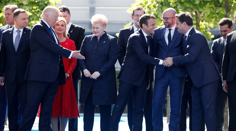 French President Macron snubs Donald Trump at the new NATO headquarters.